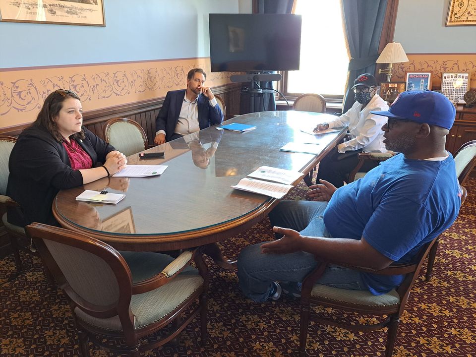 Members of TRU and the ATU meeting with legislators