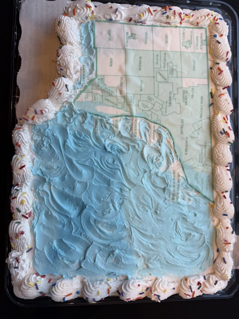 Cake with a map of Wayne County on it