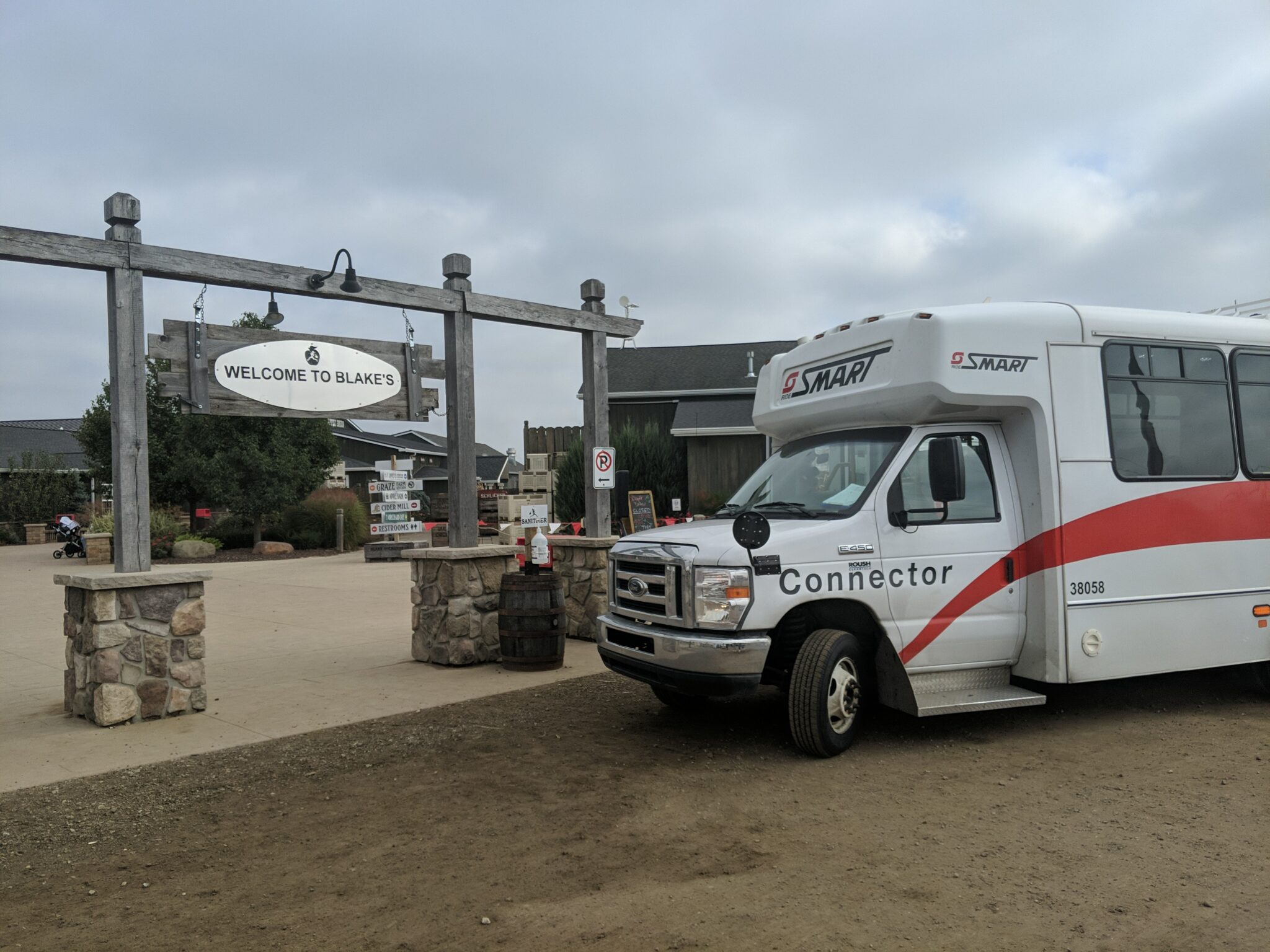 SMART Connector paratransit vehicle at Blake's Cider Mill in Armada
